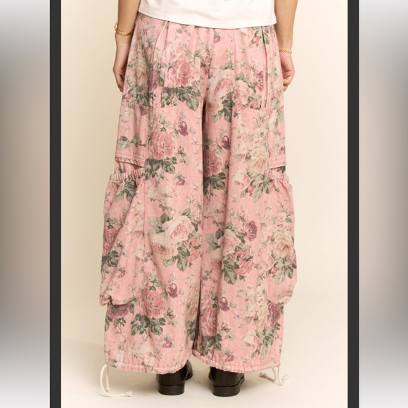 DAVI & DANI Floral Wide-Leg Cargo Pants — Pink & Yellow - Picture 3 of 8